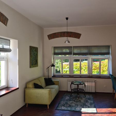 Apartament W Starej Szkole Apartment Srebrna Gora Exterior photo