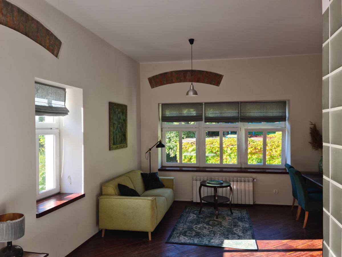 Apartament W Starej Szkole Apartment Srebrna Gora Exterior photo