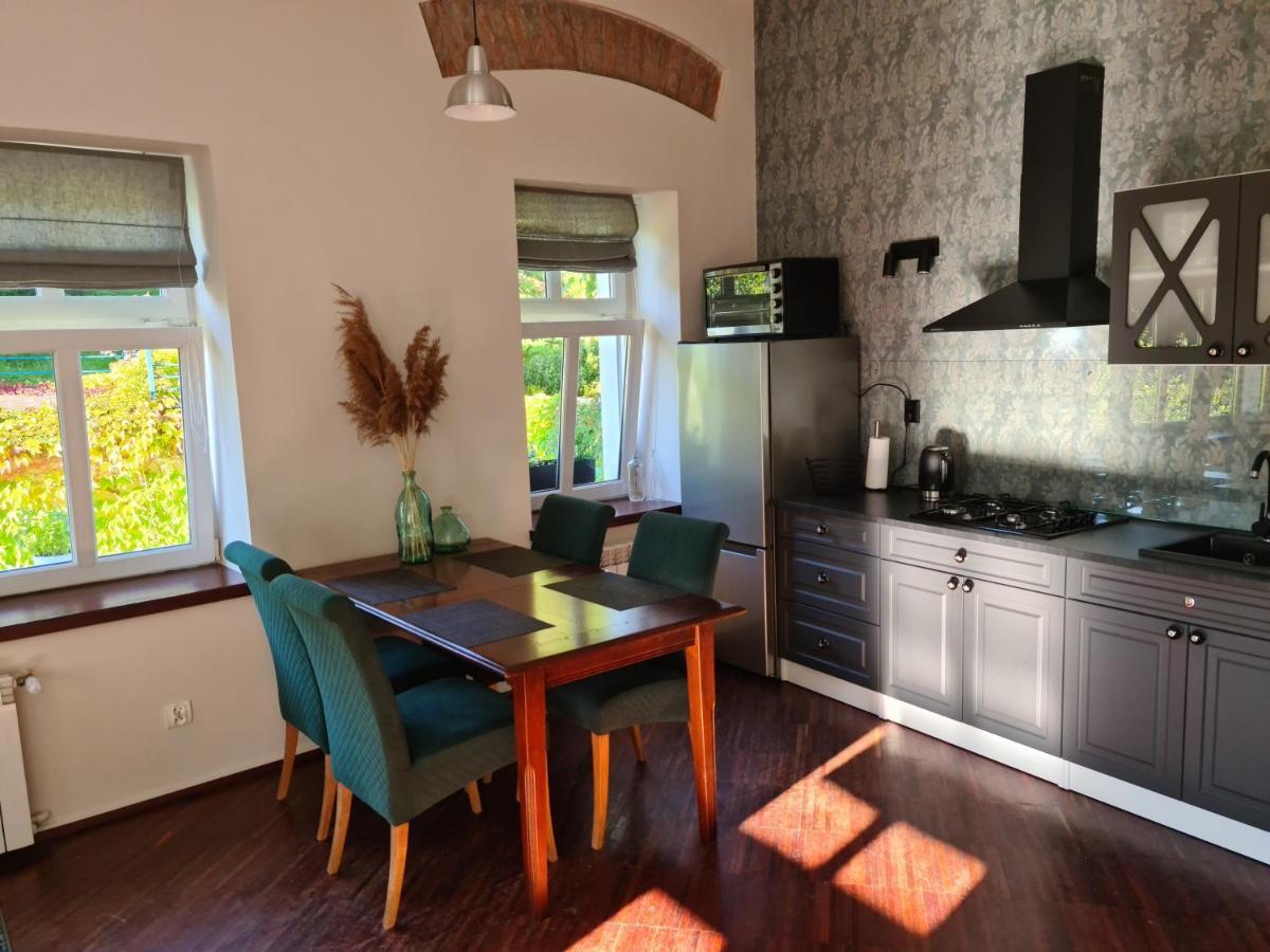 Apartament W Starej Szkole Apartment Srebrna Gora Exterior photo